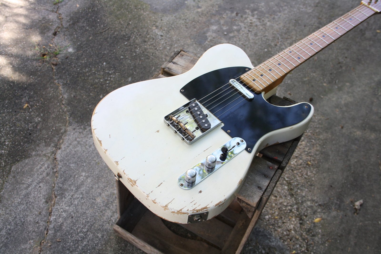 Guitarra eléctrica vintage T-Model 20th Anniversary, Telecaster blanca relic hecha a mano por Bull Skull